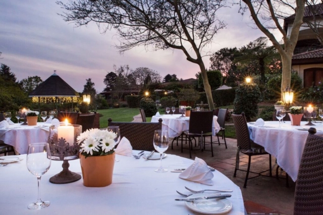 07 – Oliver’s Restaurant & Lodge – Back Verandah_preview